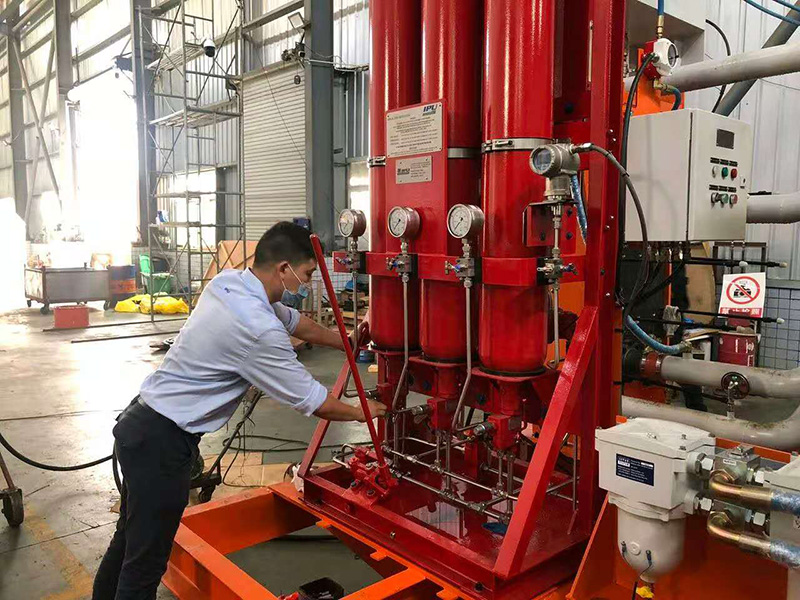 CUMMINS QSK95 船（chuán）用柴油發電機組液壓（yā）啟動項目